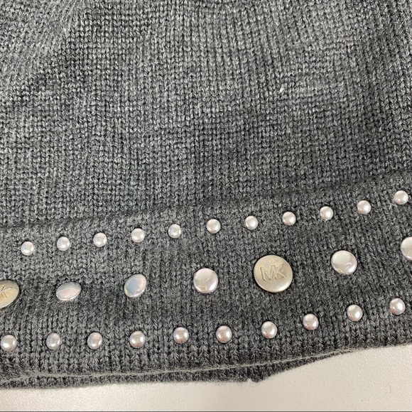 MICHAEL KORS Knit Cuff Silver Studded Grey Cuffed Beanie - Picture 4 of 6